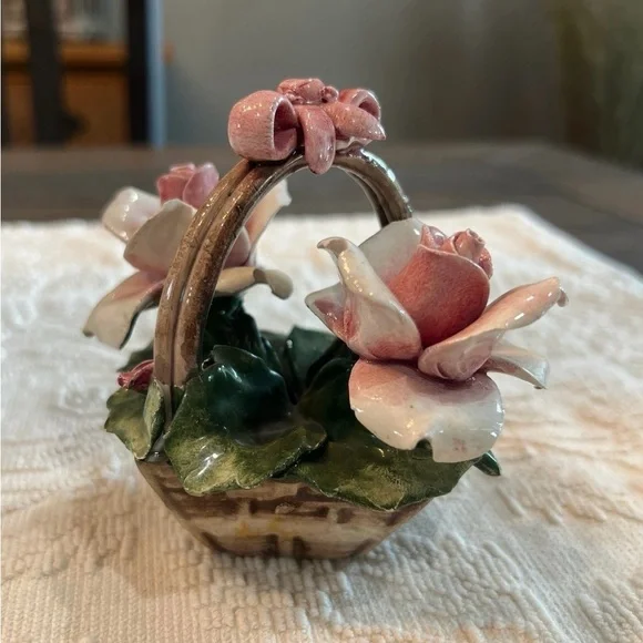 Vintage Capodimonte Italian Porcelain Flowers In Basket - Picture 6 of 12